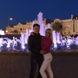Пара МЖ ищет девушку в Москве для прелюдий с девушкой за вознаграждение