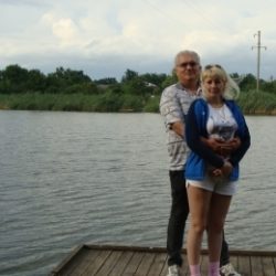 Молодая пара ищет девушку или пару для частых встреч в Москве
